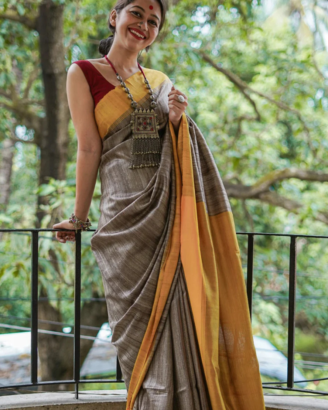 Golden Serenity - Greige & Yellow Handloom Cotton Saree
