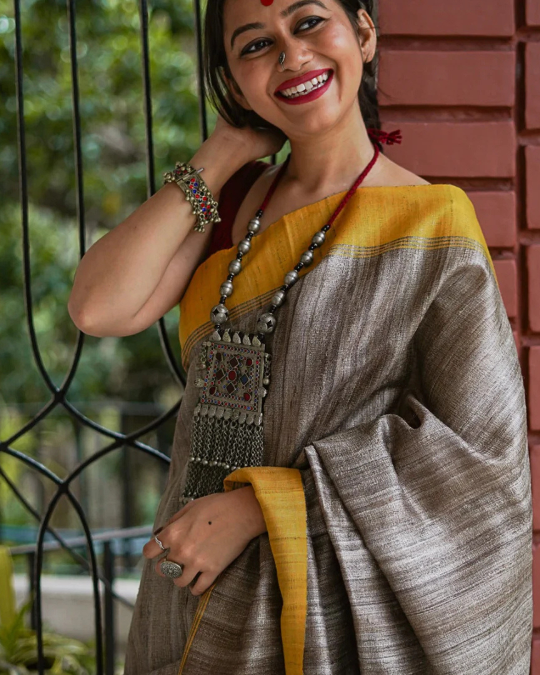 Golden Serenity - Greige & Yellow Handloom Cotton Saree