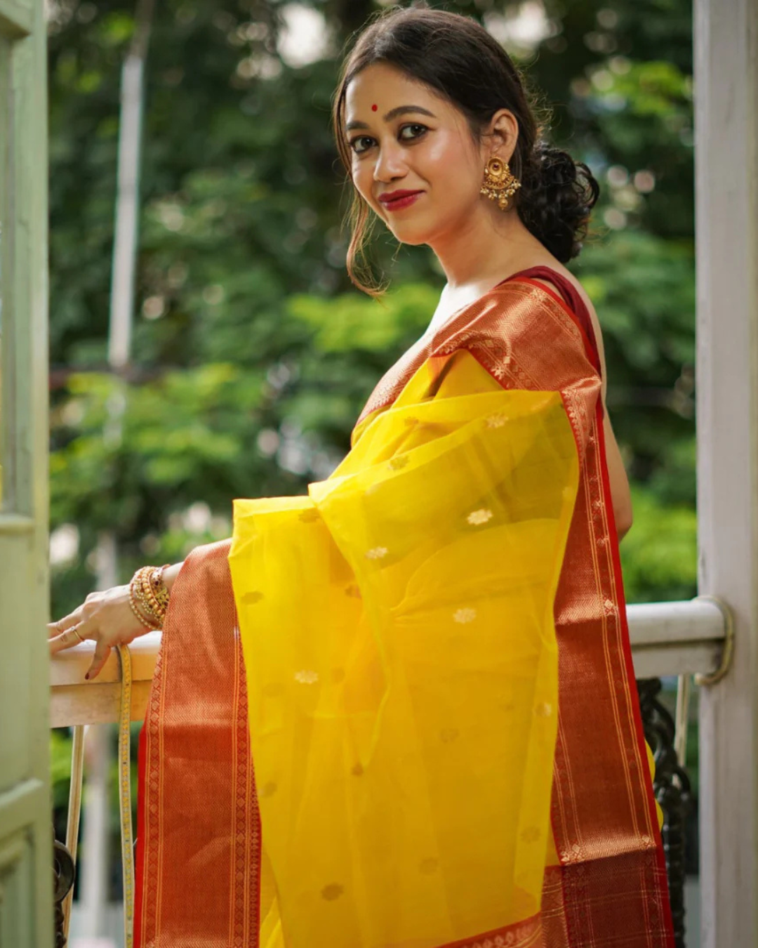 Sunset Radiance - Yellow & Red Handloom Chanderi Silk Saree
