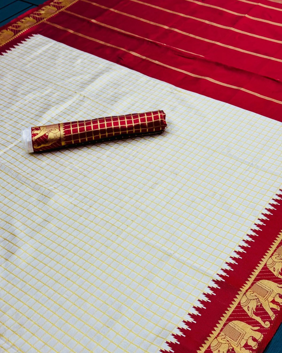 Luxe Weave - Soft Lichi Silk Saree with Jacquard Design