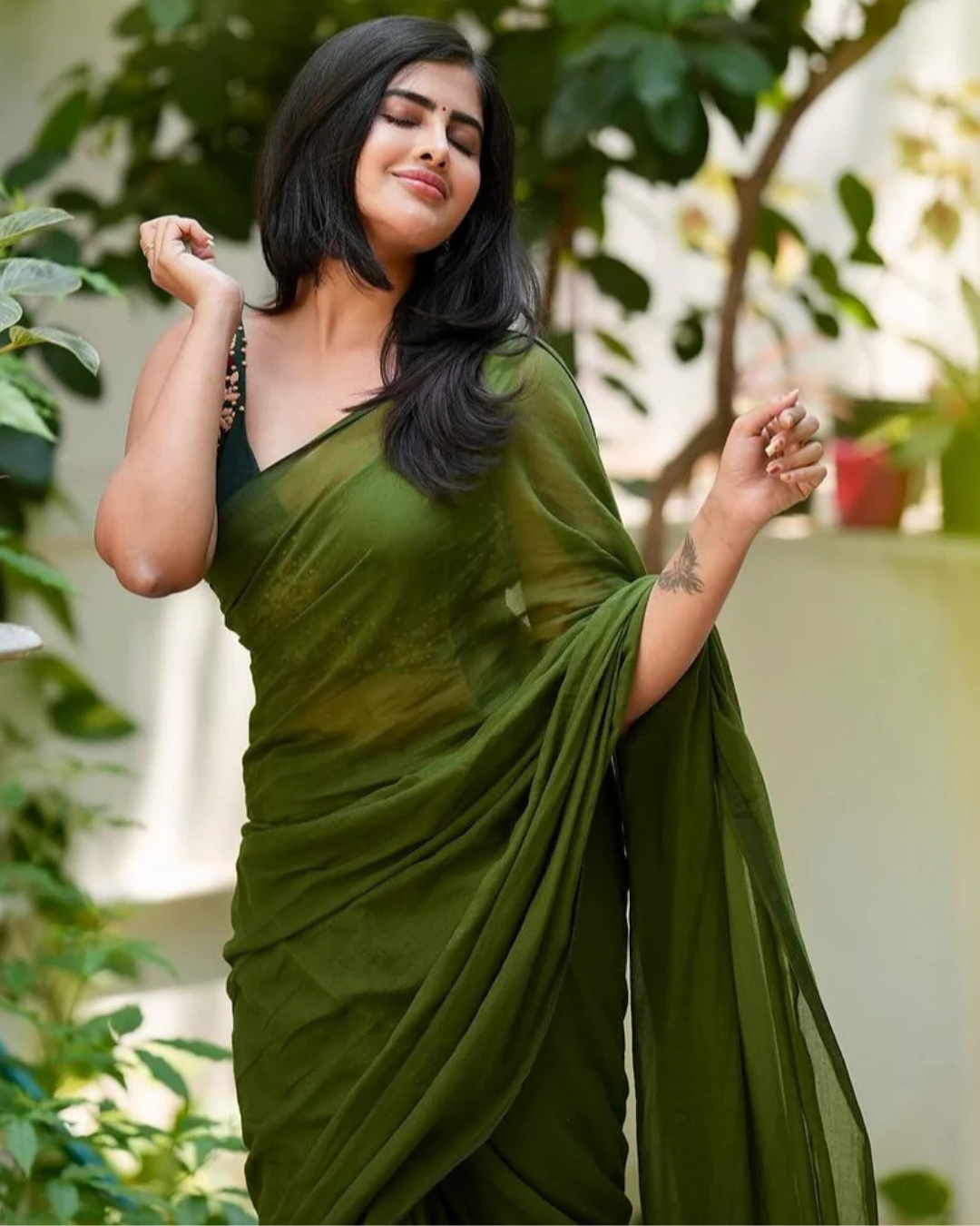 Olive Grace - Elegant Chanderi Cotton Saree