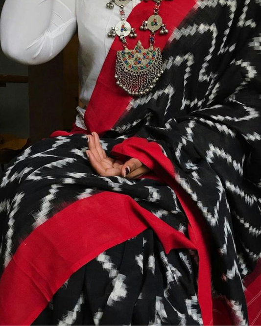 Regal Contrast - Red & Black Chanderi Cotton Silk Saree