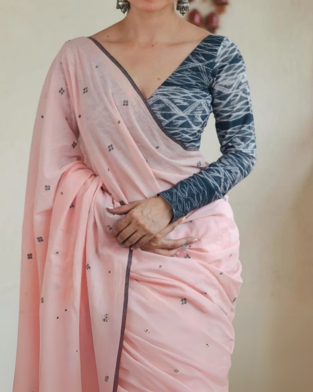 Blush Radiance - Soft Pinkish Grey Digital Print Linen Saree