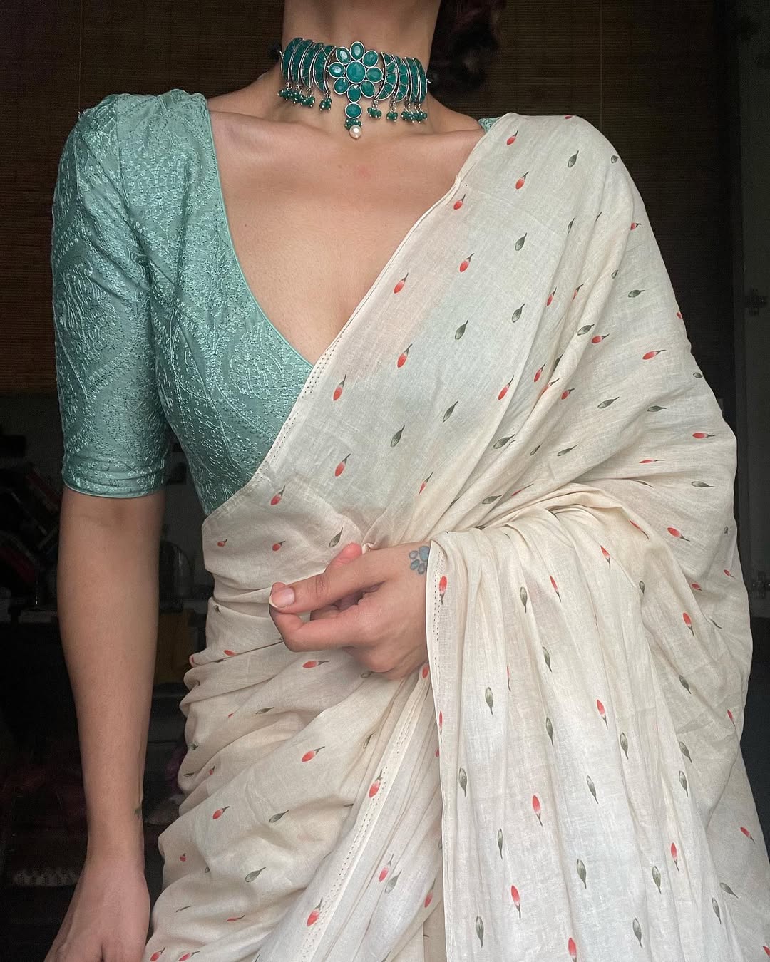 Ivory Blossom – Handwoven Chanderi Cotton Saree